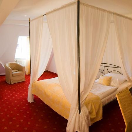 Landgasthof Und Hotel Weisser Lowe Eckental Dış mekan fotoğraf