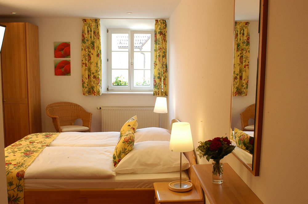 Landgasthof Und Hotel Weisser Lowe Eckental Dış mekan fotoğraf