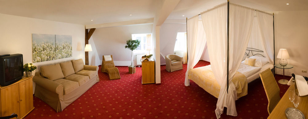 Landgasthof Und Hotel Weisser Lowe Eckental Dış mekan fotoğraf