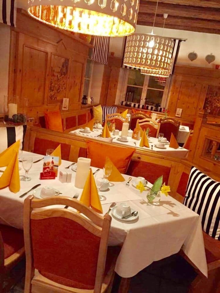 Landgasthof Und Hotel Weisser Lowe Eckental Dış mekan fotoğraf